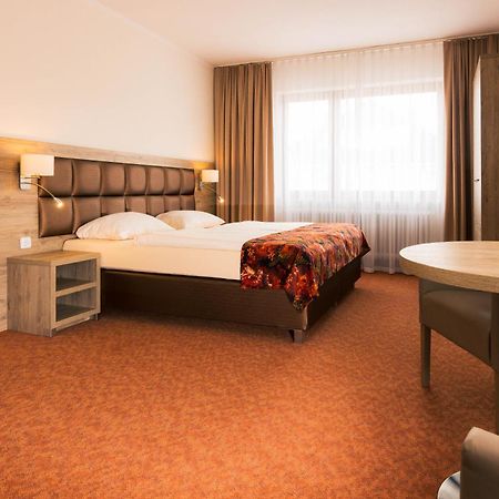 Strand Hotel Nordsee, Hotel Deichlaeufer Тосенс Екстериор снимка
